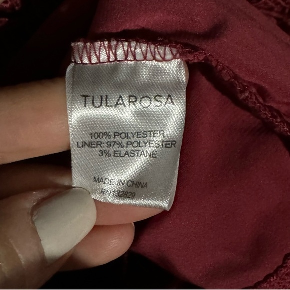 Tularosa Alexa Crochet Lace Cropped Off The Shoulder Boho Pom Pom Maroon Top - Picture 11 of 13